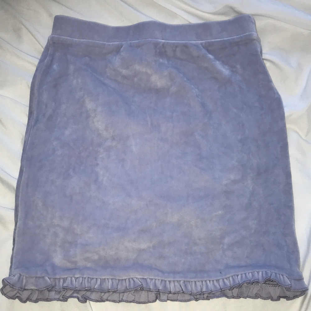 High waisted, velvet skirt